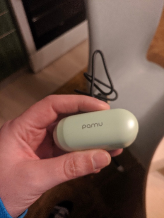 PaMu Slides Mini in der Ladestation